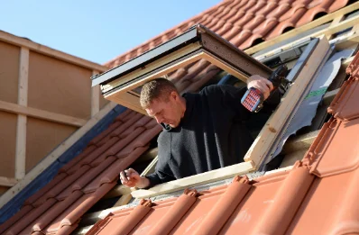 Pose de fenêtres de toit Velux à Auzits